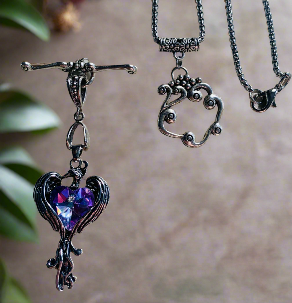 Czech Crystal Heart Pendant/Toggle Clasp Necklace