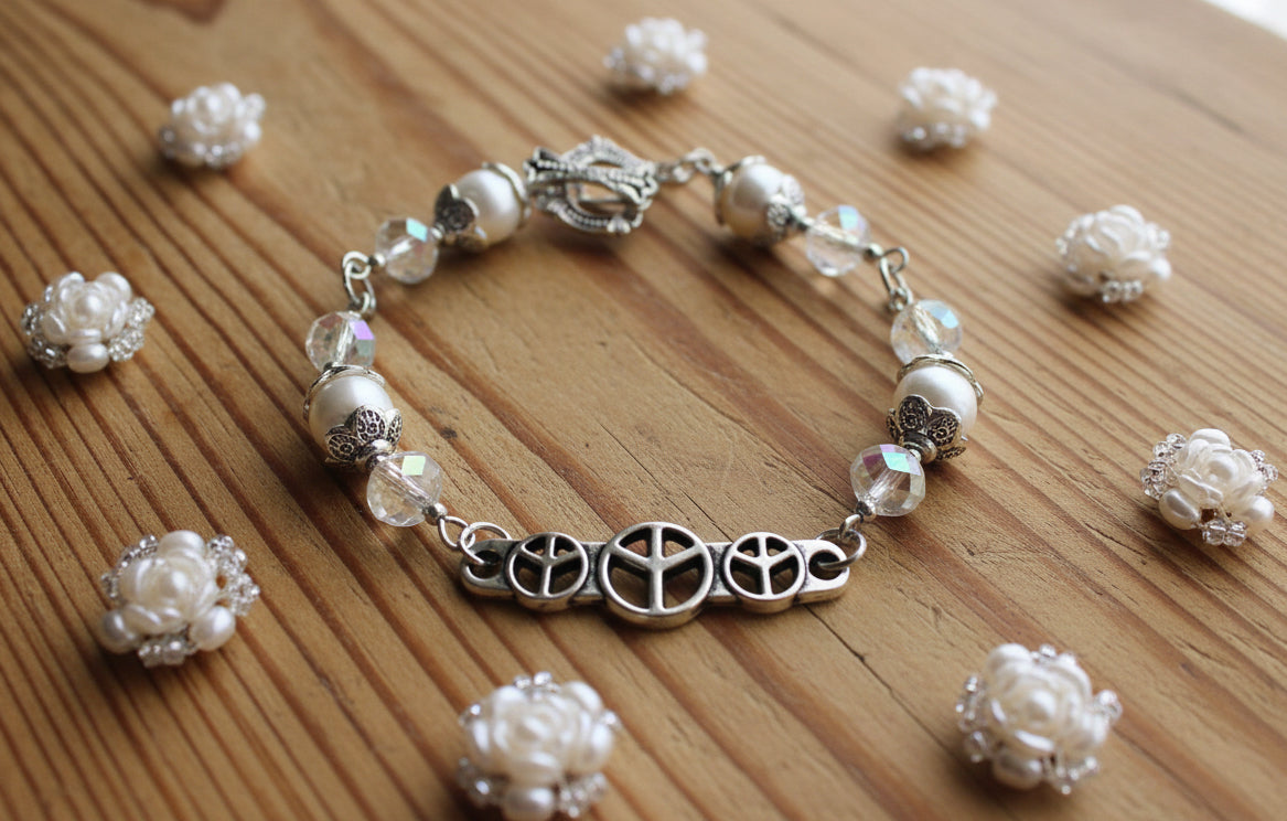 Freshwater Pearl/Czech Crystal Bead Bracelet with Peace Sign Connector