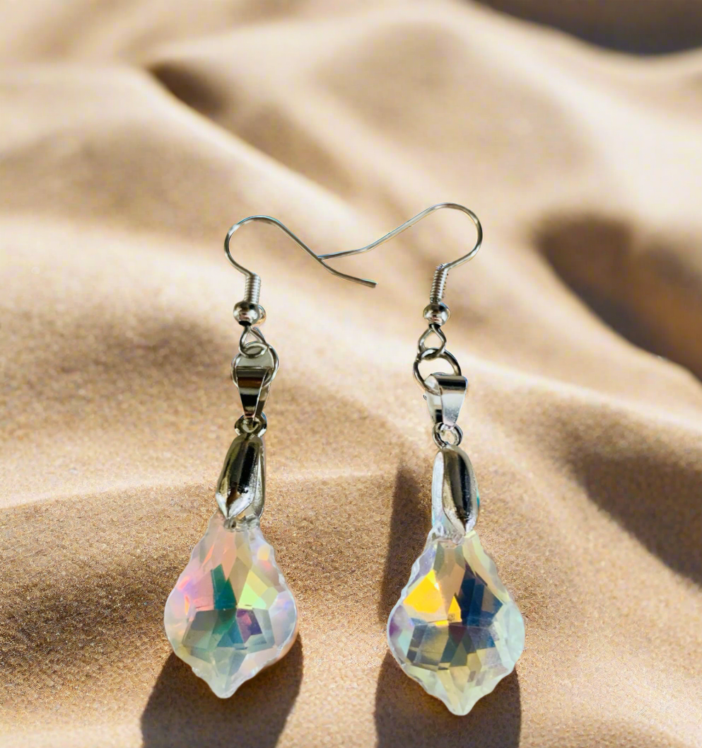 Scalloped Teardrop Prism Earrings