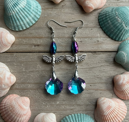 Teal/Lilac Light-Reflecting Clamshell/Rainbow Hematite Beads with Wings