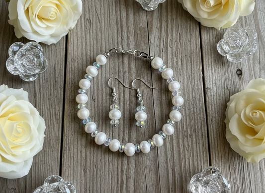 Freshwater Pearl/Australian Crystal bracelet & Earring Set